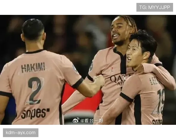 李刚仁巴黎赛场大放异彩,出色表现引爆热议 李刚仁巴黎赛场大放异彩,出色表现引爆热议