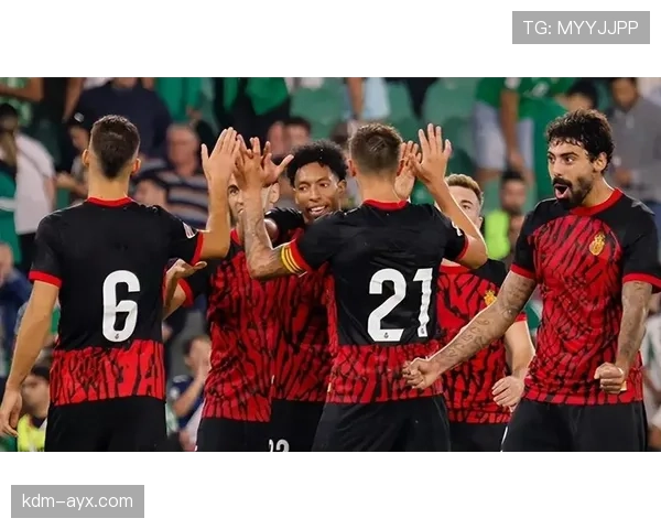 塞维利亚传统强队地位面临挑战，近期表现波动对欧战资格竞争产生影响。