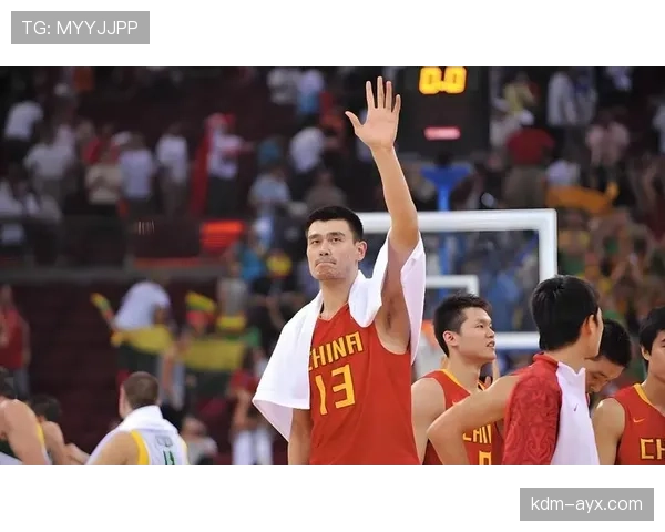 姚明退役后住上海老洋房，早餐吃俩煎饼果子配黑咖啡？