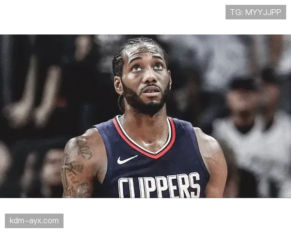 韦斯特布鲁克的衣柜比我房租都贵，这波我服了！